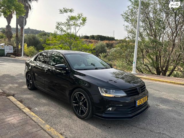 מודעת רכב פולקסווגן ג'טה