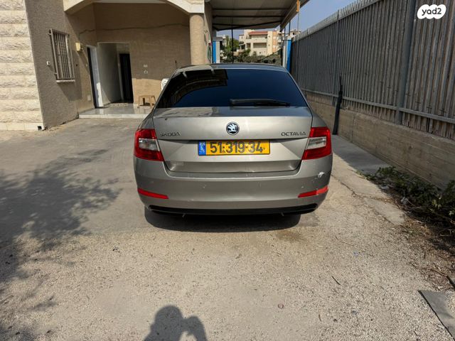 סקודה אוקטביה