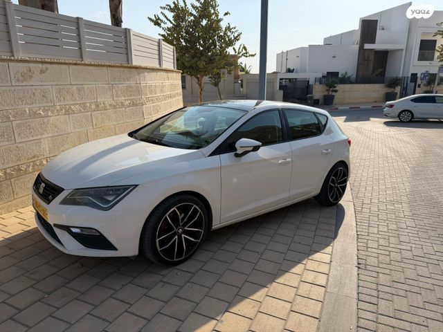 מודעת רכב סיאט לאון