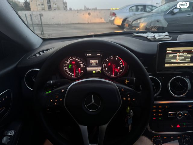 מרצדס-בנץ CLA