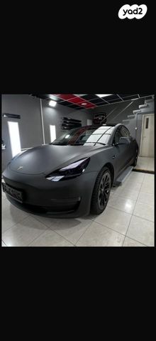 מודעת רכב טסלה מודל 3