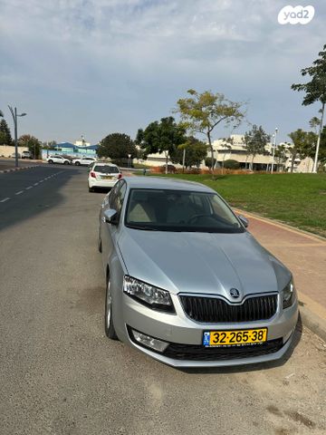 סקודה אוקטביה