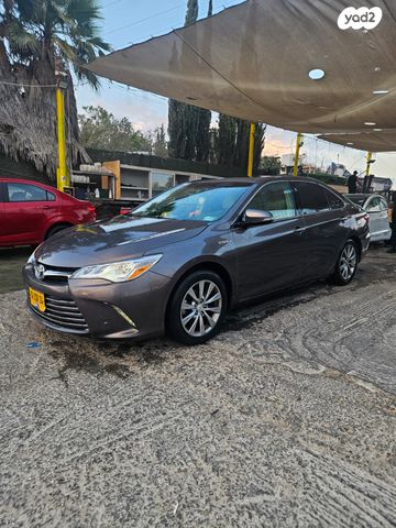 טויוטה קאמרי