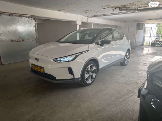 מודעת רכב ג׳ילי Geometry C