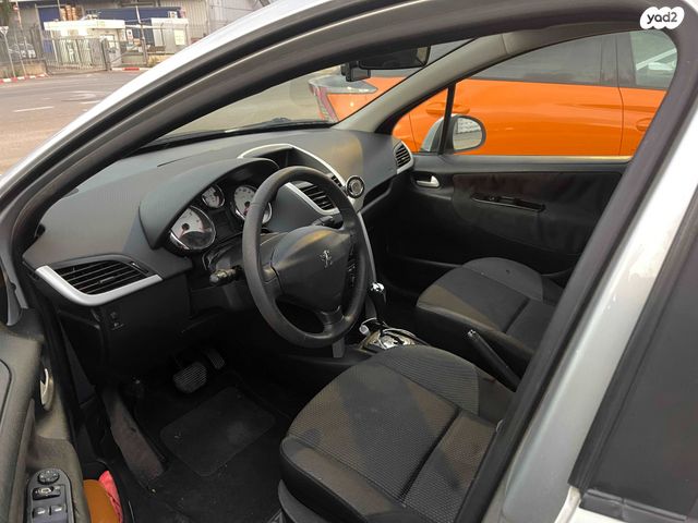 מודעת רכב פיג'ו 207