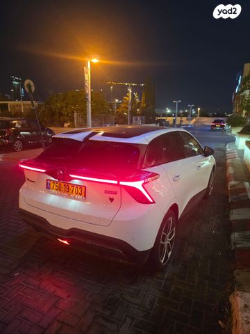 מודעת רכב אם ג'י MG4