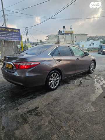 טויוטה קאמרי