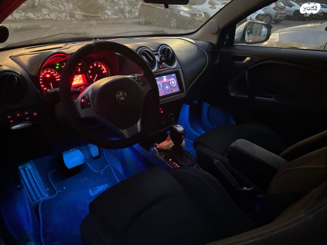 אלפא רומיאו מיטו