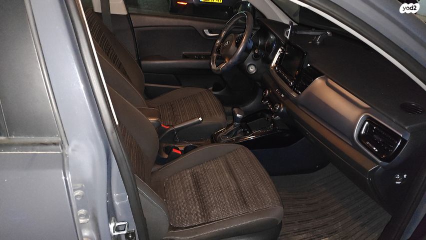 מודעת רכב קיה סטוניק