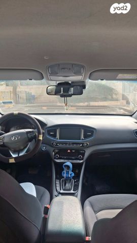 יונדאי איוניק