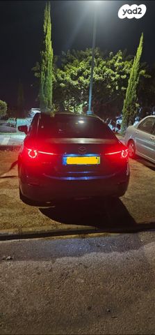 מאזדה 3