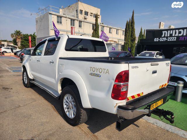 טויוטה היילקס