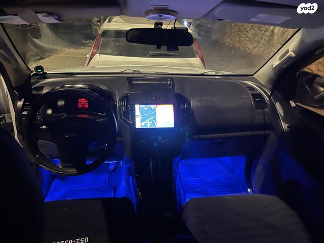 מודעת רכב איסוזו די-מקס