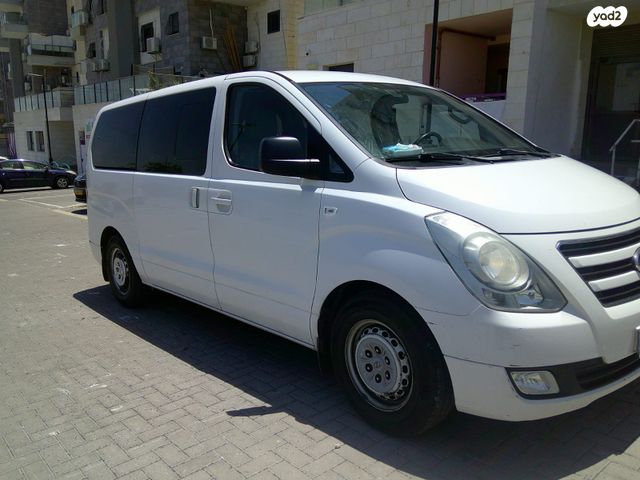 יונדאי H-1 / i800