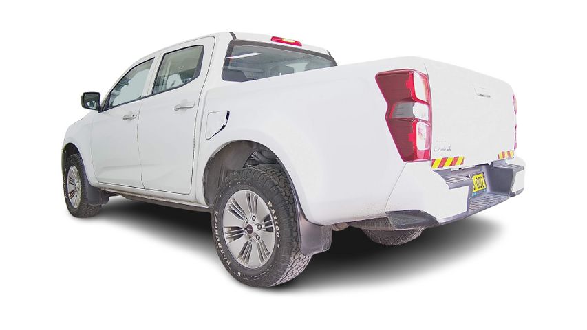 איסוזו די-מקס