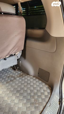 יונדאי H-1 / i800