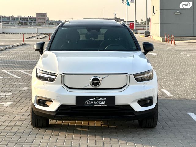 וולוו XC40