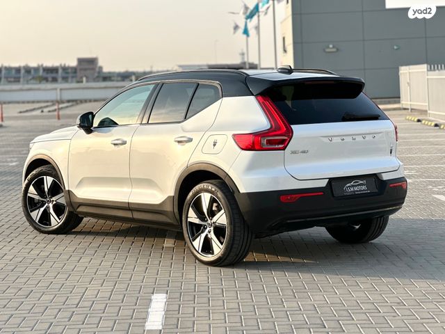 וולוו XC40