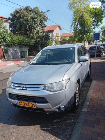 מיצובישי אאוטלנדר