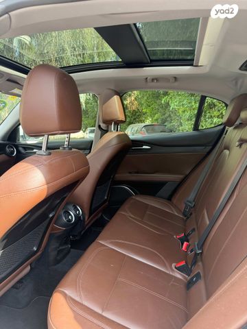 אלפא רומיאו סטלביו