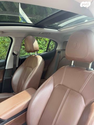 אלפא רומיאו סטלביו