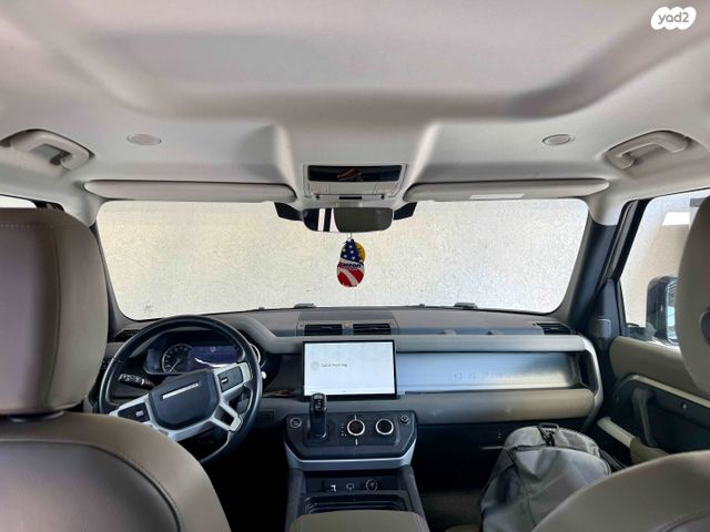 לנד רובר דיפנדר