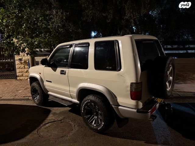 איסוזו טרופר