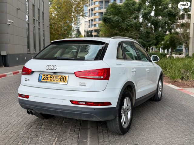 אאודי Q3