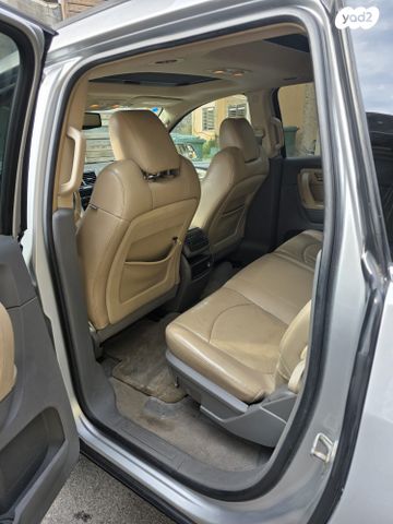 שברולט טראוורס