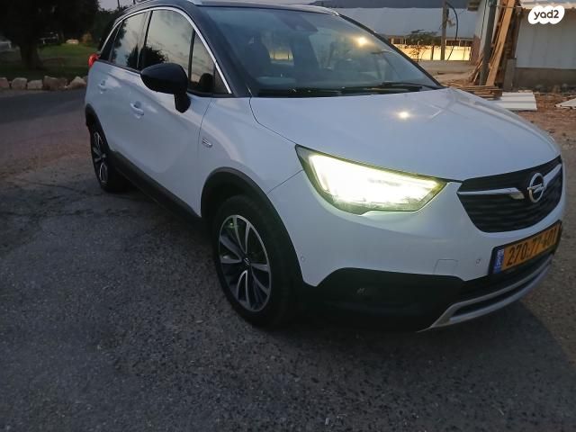 אופל קרוסלנד X