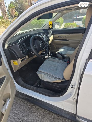 מיצובישי אאוטלנדר