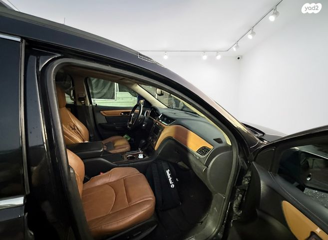 שברולט טראוורס