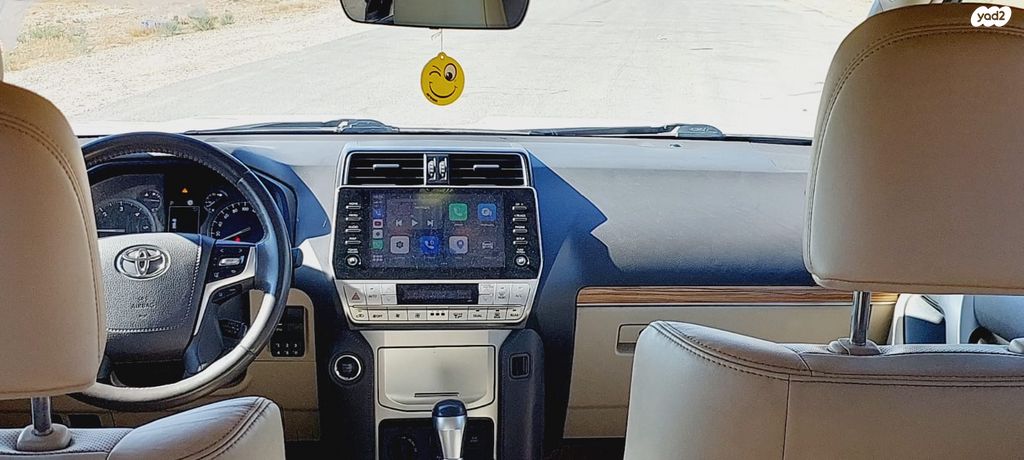 טויוטה לנד קרוזר