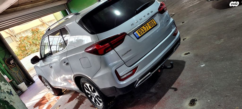 מודעת רכב סאנגיונג רקסטון