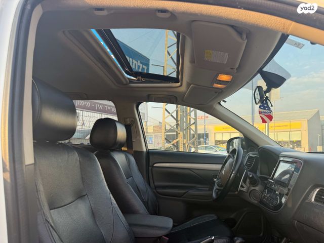 מיצובישי אאוטלנדר