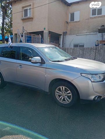 מיצובישי אאוטלנדר