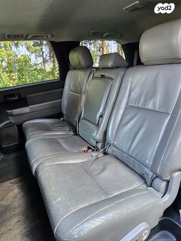 טויוטה סקויה