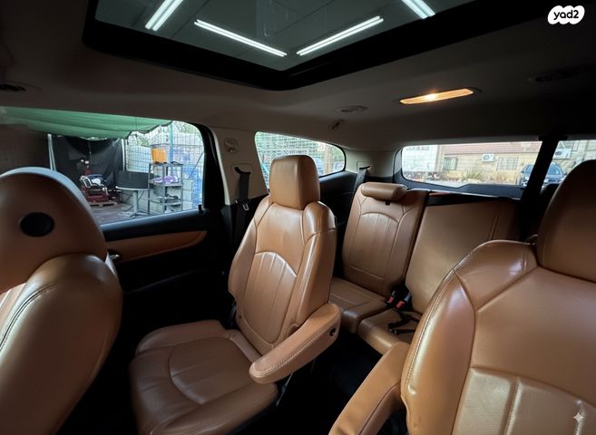 שברולט טראוורס