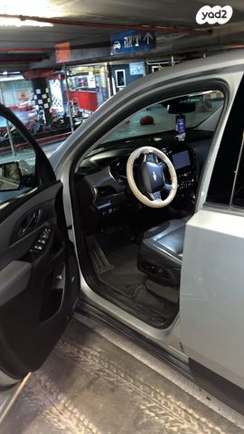 שברולט טראוורס