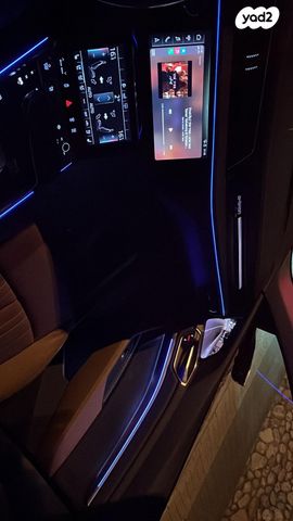 מודעת רכב אאודי E-tron