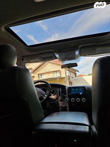 טויוטה סקויה