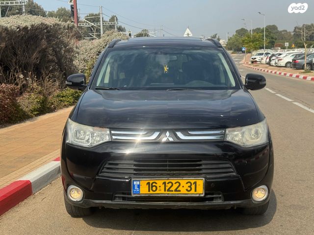 מיצובישי אאוטלנדר