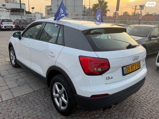 אאודי Q2