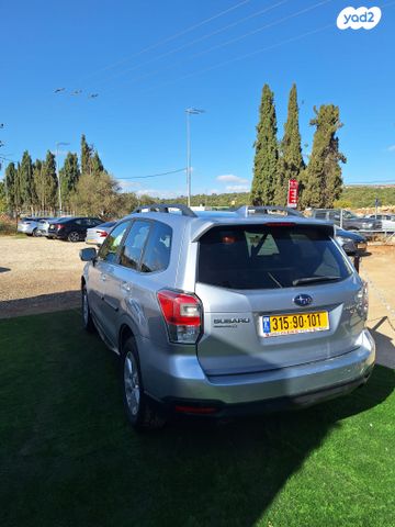 סובארו פורסטר