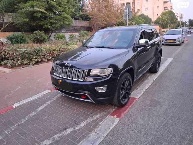 מודעת רכב ג'יפ גרנד צ'ירוקי