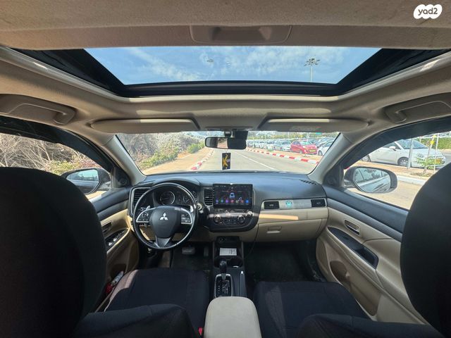 מיצובישי אאוטלנדר