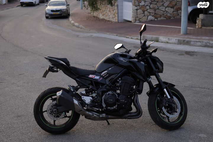 קאוואסאקי Z900