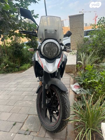 סוזוקי וי-סטרום 250