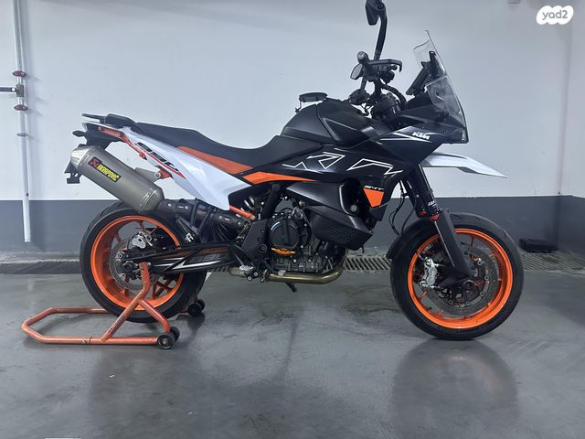 KTM SuperMoto SMT 890