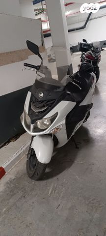 סאן יאנג ג'וי רייד 200